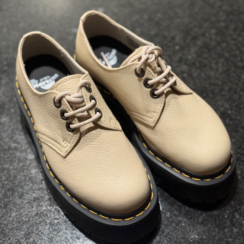 Dr. Martens - 1461 II Pisa Leather Platform Shoes woman’s size 6